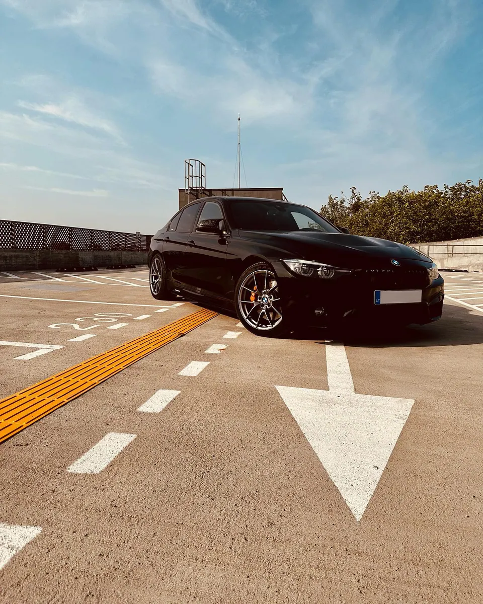 BMW kėbulo detalės